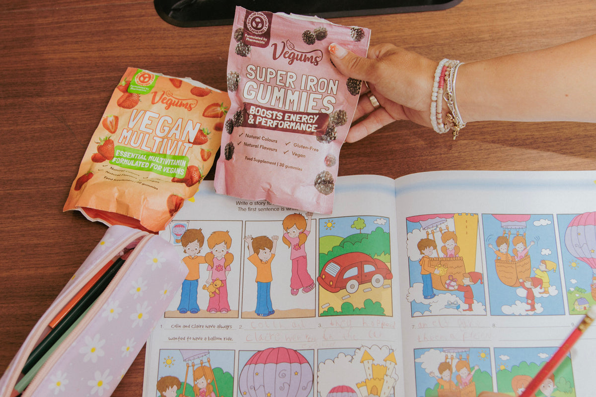 VGKIDS06 Child colouring with Vegums Super Iron and Multivit packs